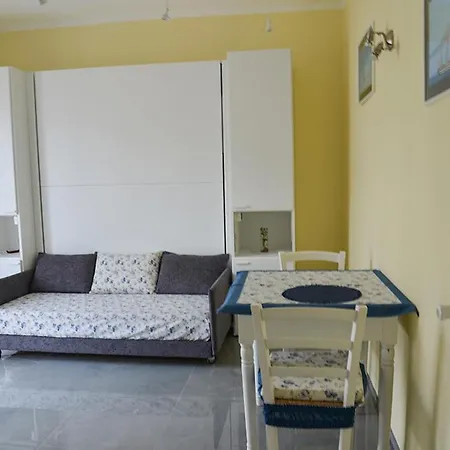 La Maisonnette Di Anna * Arma di Taggia